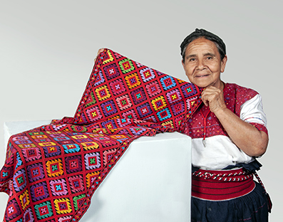 “Textil en Telar de Cintura” Stand 313  Artesanas Unidas de Chiapas